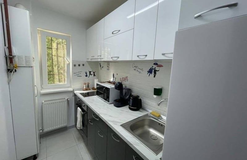 Alquiler de un espacioso apartamento de 3 habitaciones, 75 m², Tomis Nord, Constanza, Rumanía